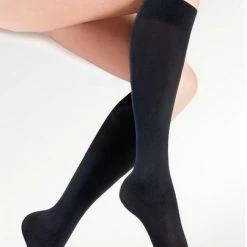 Hete verkoop 🥰 2 Pack Gabriella Ondoorzichtige Kniekousen Microfibre 50 DEN, Zwart, One Size 😉