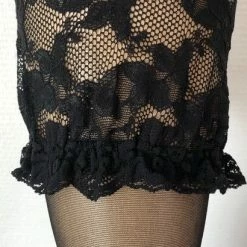 Kopen ⌛ Pretty Polly - 20 Denier - Lace Top - Hold Up - Plus -Size 1XL - Zwart 😍 -Beenmode Verkoop 410x840