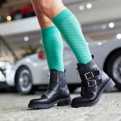 Promo 🎁 Bonnie Doon Bio Kabel Kniekousen Dames Licht Bruin Maat 36/42 - Kabel Patroon In Ruit Vorm - Biologisch Katoen - Uitstekend Draagcomfort - Cable Knee High - OEKO-TEX - Gladde Naden - Duurzaam Huidvriendelijk Bio Katoen - Beige Macaroon - BP211506.13 ✨ -Beenmode Verkoop 550x550 157