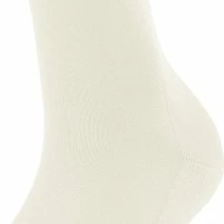 Korting 😀 FALKE ClimaWool Verstevigde Kniekousen Zonder Patroon Zeer Ademend Warm Droog Milieuvriendelijk Met Glans Elegant Duurzaam Lyocell Maagdelijke Wol Wit Dames Sokken - Maat 41-42 ✔️ -Beenmode Verkoop 550x708 4